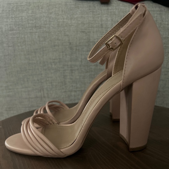 Light pink Qupid heels - Picture 1 of 3
